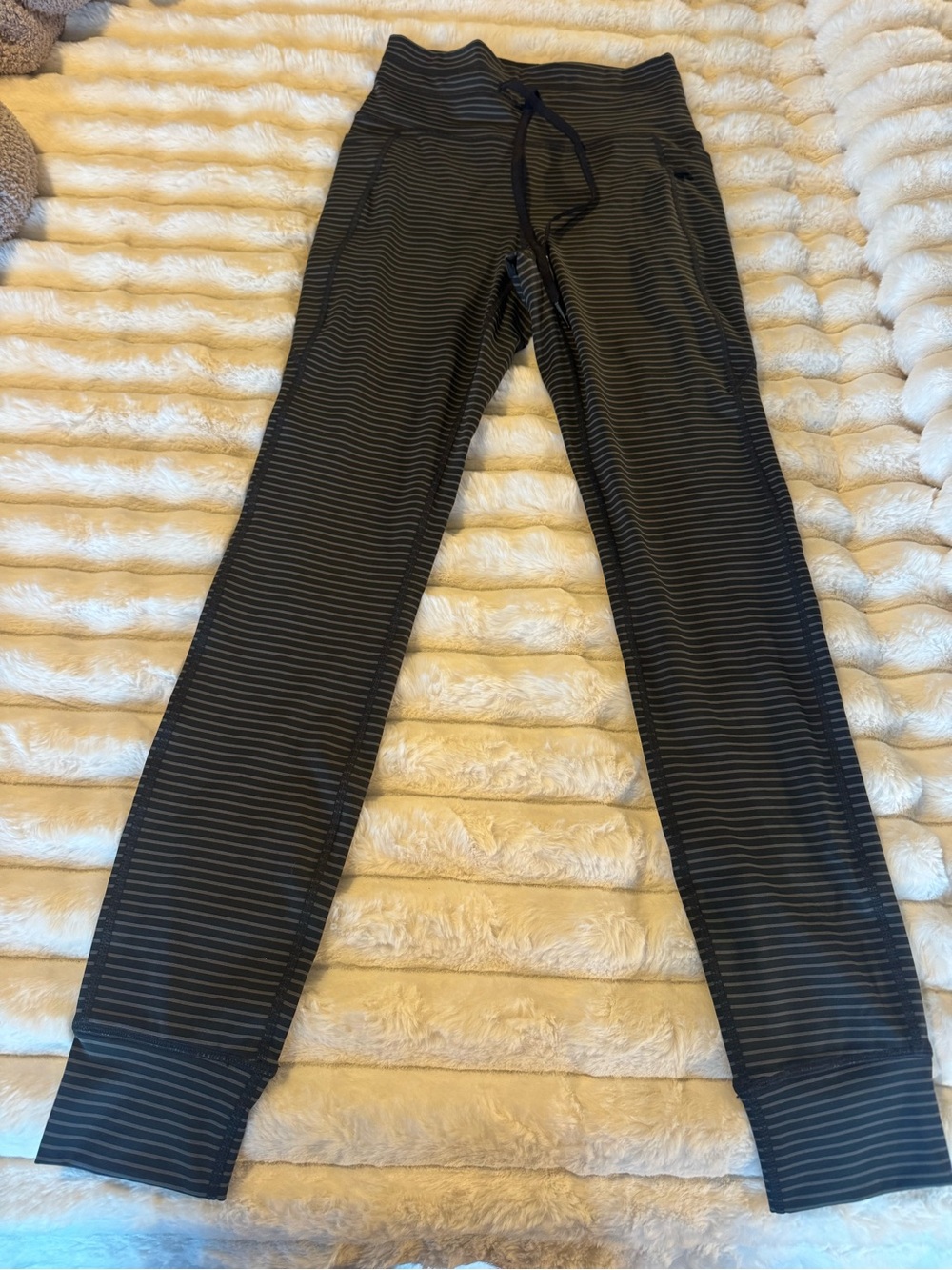 HALARA Black Striped Leggings with Drawstring Waist 28” inseam size small